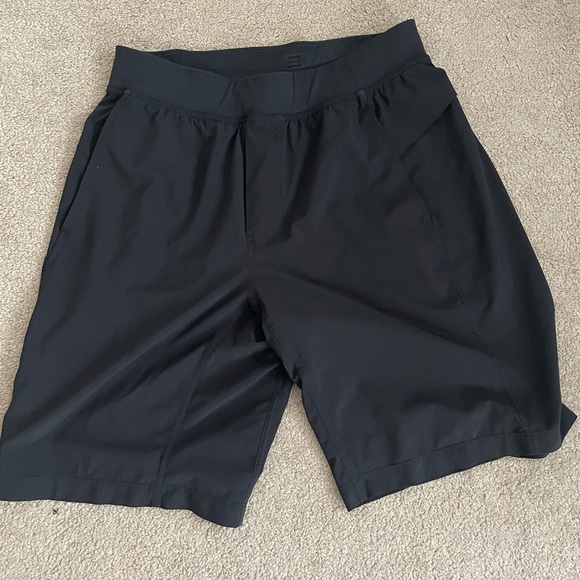 Lululemon 9” shorts! - Picture 2 of 2